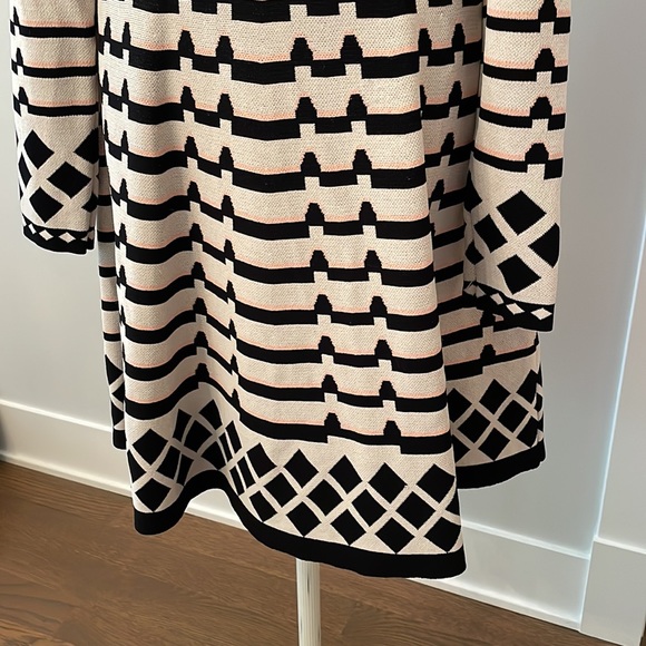 Love love love this dress! - Picture 4 of 5